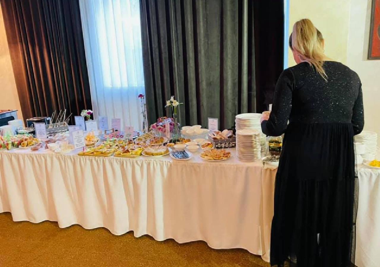 דושאנבה Hotel Shumon מראה חיצוני תמונה
