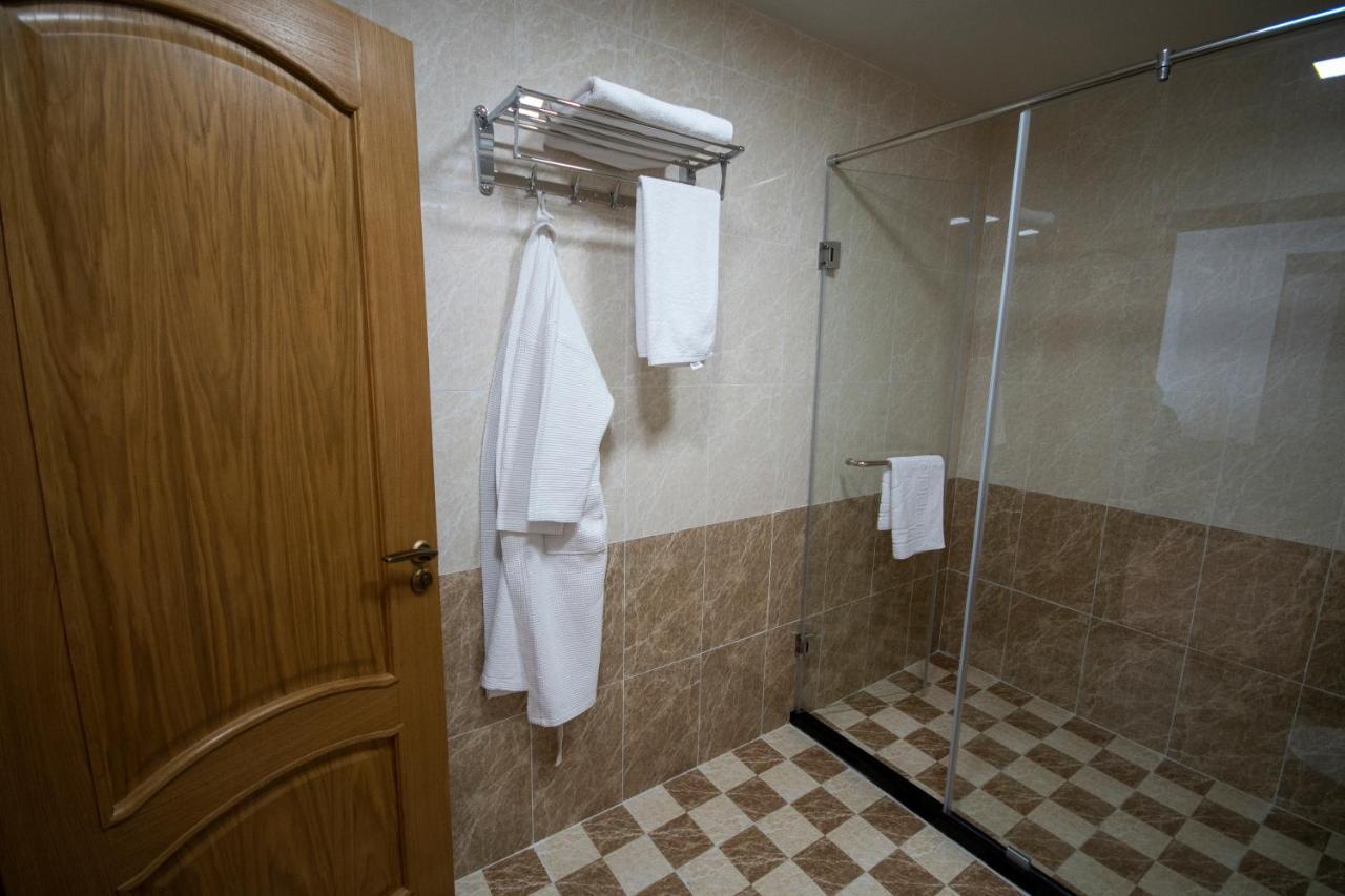 דושאנבה Hotel Shumon מראה חיצוני תמונה