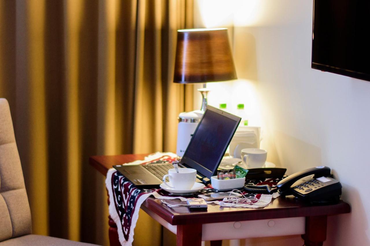 דושאנבה Hotel Shumon מראה חיצוני תמונה