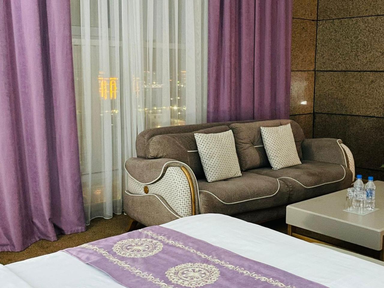 דושאנבה Hotel Shumon מראה חיצוני תמונה