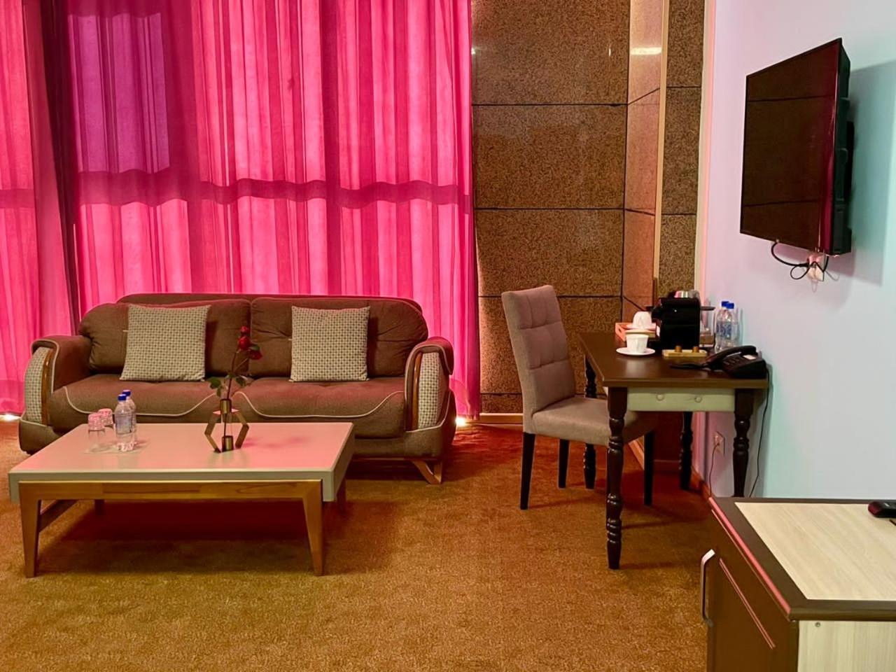 דושאנבה Hotel Shumon מראה חיצוני תמונה